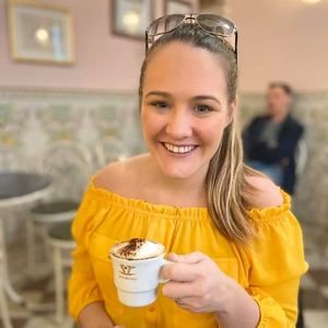 Meet your Posher, Emily